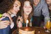 Le 20e anniversaire lance adolescents à l'âge adulte et est cause de célébration.